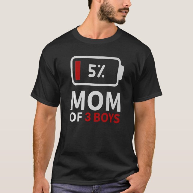 Camiseta Mamá de 3 chicos con batería baja cansada mamá hum (Anverso)