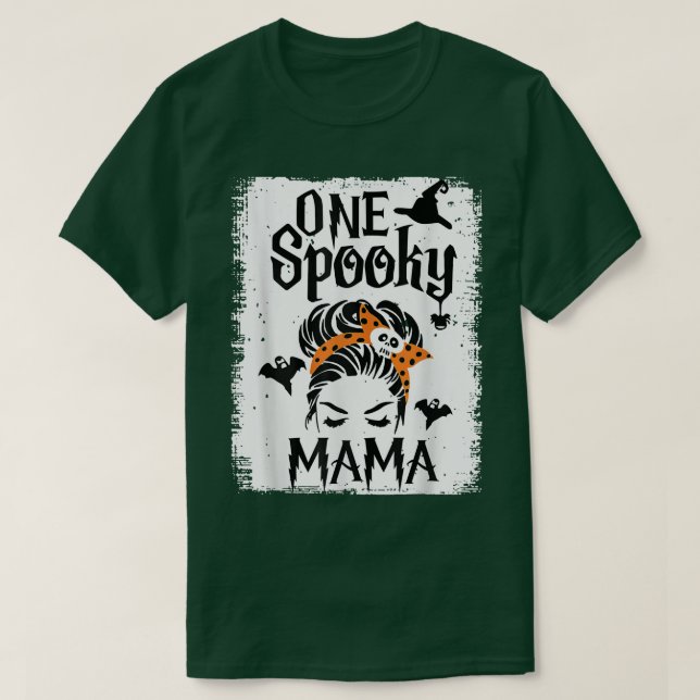 Camiseta Mamá de Halloween vive desordenada Bun Scary Spook (Diseño del anverso)