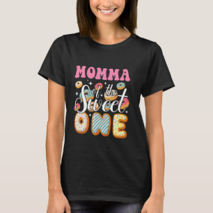 Camiseta Mamá de la dulce en su primer cumpleaños fiesta de
