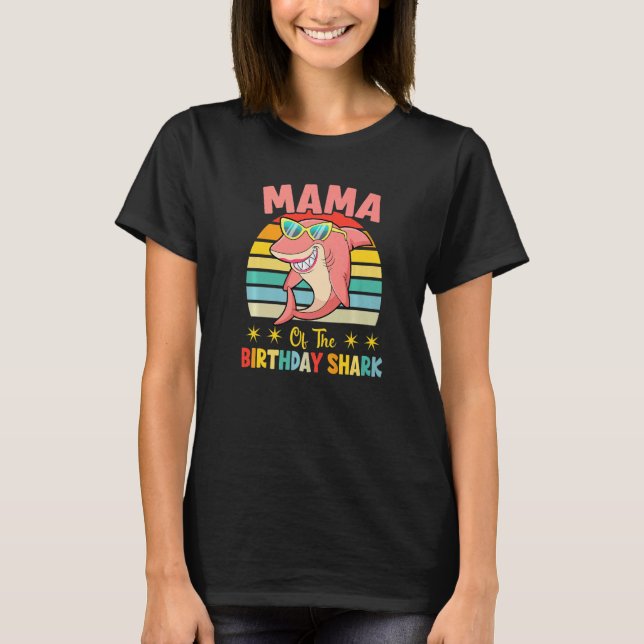 Camiseta Mamá De La Familia De Cumpleaños De Los Tiburones  (Anverso)