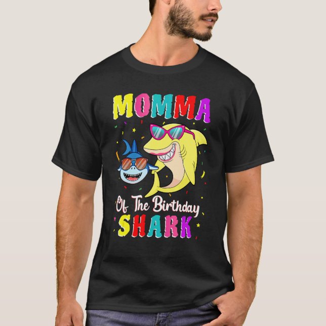 Camiseta Mamá De La Familia De Cumpleaños De Los Tiburones  (Anverso)