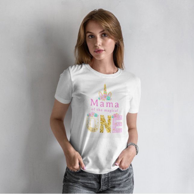 Camiseta Mamá de la magia de un unicornio (Subido por el creador)