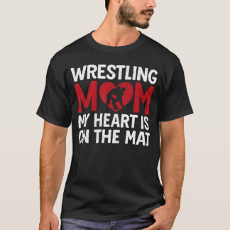 Camiseta Mamá de lucha libre Mi corazón está en el luchador