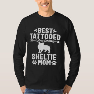 Camiseta Mamá de perro tatuada amante del vino Shetland She