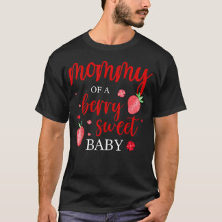 Camiseta Mamá de una fresa dulce bebé primero cumpleaños