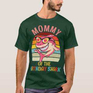 Camiseta Mamá del cumpleaños del tiburón, mamá coincidiendo
