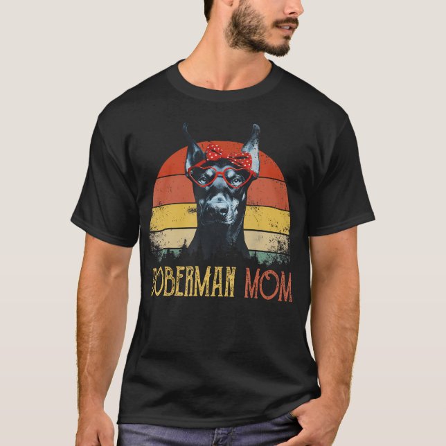 Camiseta Mamá Doberman Perro Retro Vintage (Anverso)