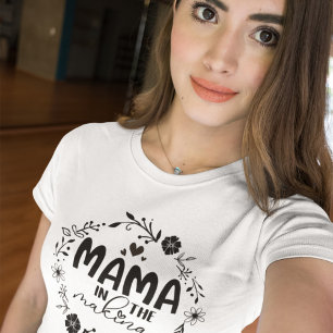 Camiseta Mamá en Creación Anuncio de Embarazo Mujer