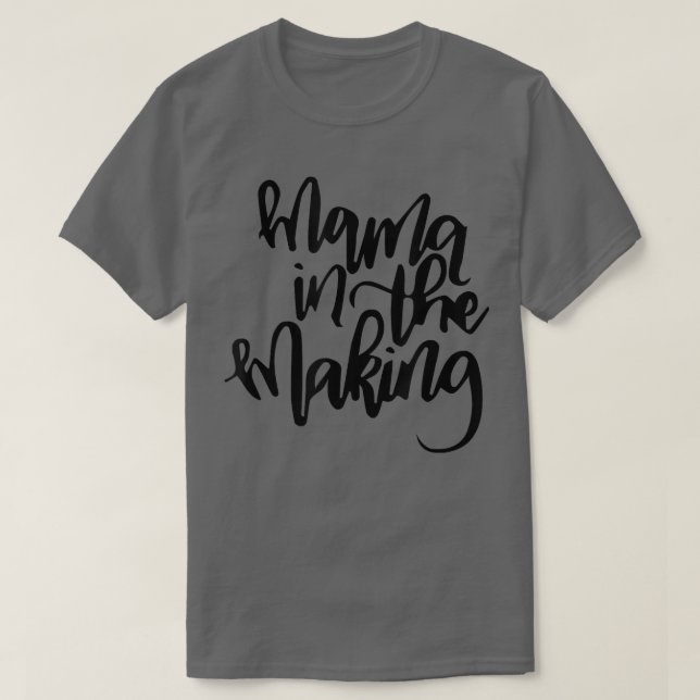 Camiseta Mamá En El Regalo Del Embarazo (Diseño del anverso)