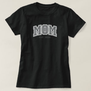 Camiseta MAMÁ EST. 2026 Tipografía Varsity Vintage Padre'