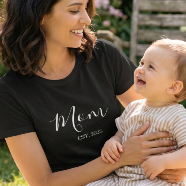 Camiseta Mamá Estableció Nuevo Regalo para Mamá (Subido por el creador)