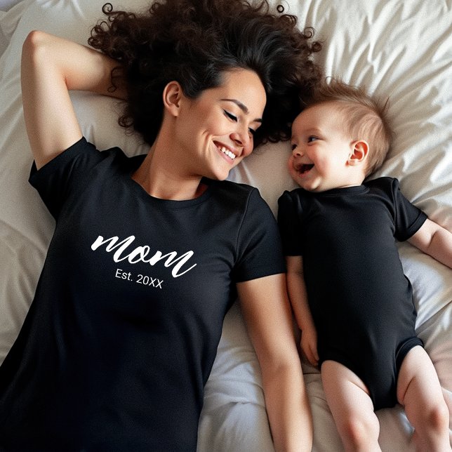 Camiseta Mamá estableció nuevo regalo para mamá (Subido por el creador)