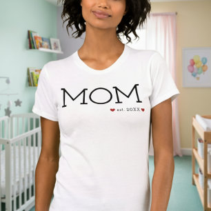 Camiseta Mamá estableció un mínimo de dos corazones negros