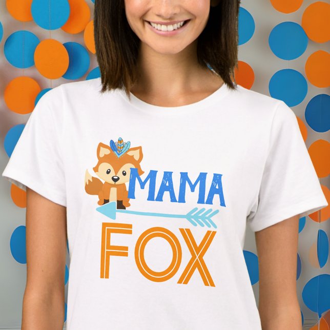 Camiseta Mama Fox Wild One Woodland Birthday Party T-Shirt (Mama Fox Party Shirt for Woodland Baby Shower or Birthday. Perfect for Wild One or One Happy Camper)