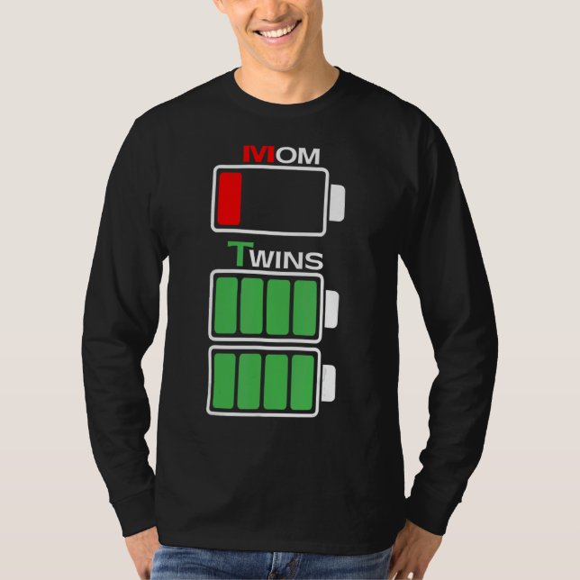 Camiseta Mamá gemela cansada con carga de batería baja comp (Anverso)