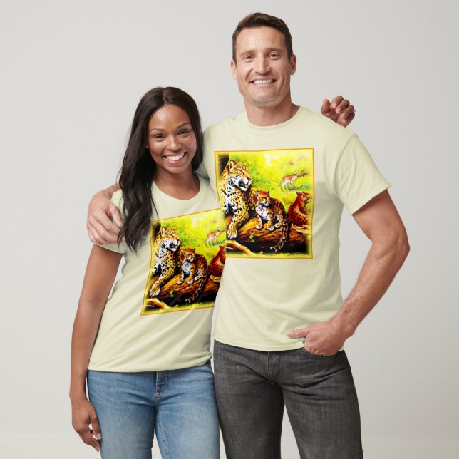 Camiseta Mamá jaguar y cachorros relajándose en la jungla.  (Unisexo)
