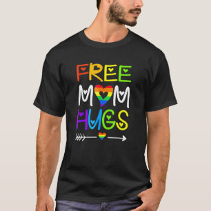 Camiseta Mamá libre abraza el mes del orgullo del corazón a