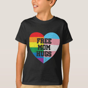 Camiseta Mamá libre abraza la bandera arco iris transgénero
