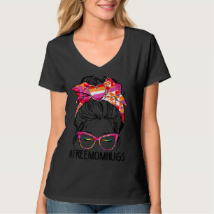 Camiseta Mamá libre abraza la bandera arcoiris de la bander