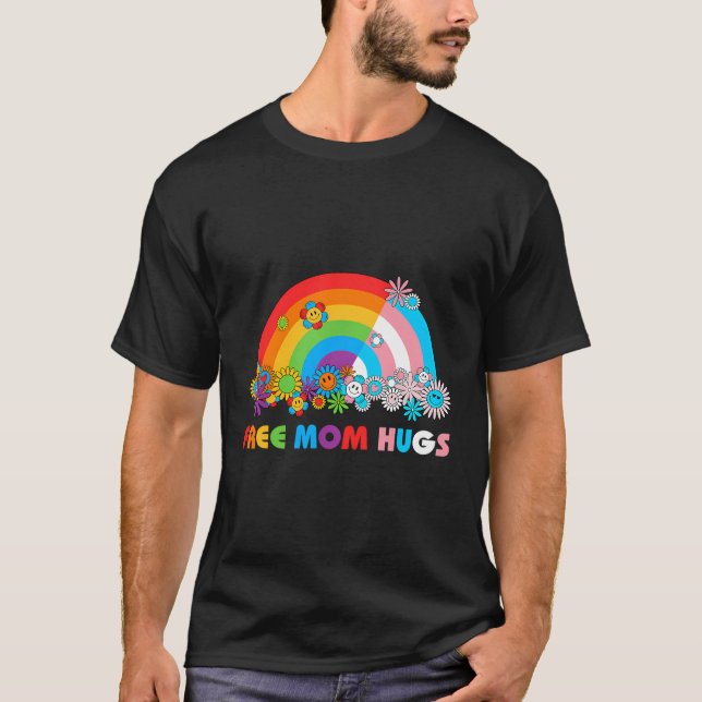 Camiseta Mamá libre de arcoiris abraza Lgbtq Mes del Orgull (Anverso)
