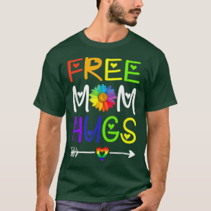 Camiseta Mamá libre gay abraza el corazón arcoiris del orgu