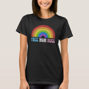 Camiseta Mamá Libre Se Abraza Con Arcoiris Y Bandera Transg