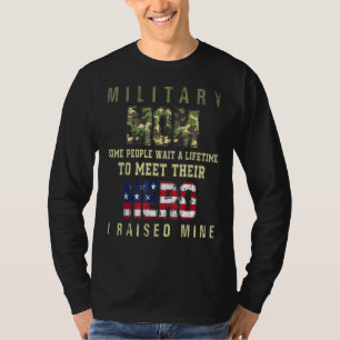 Camiseta Mamá militar que crié a mi héroe estadounidense