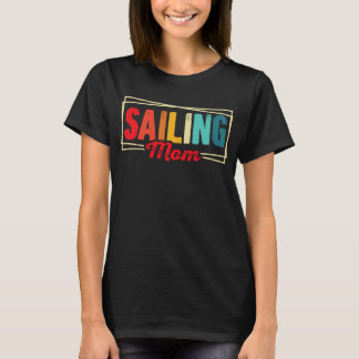 Camiseta Mamá navegante vintage tipografía náutica colorida