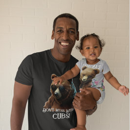 Camiseta Mamá o papá llevan "No te metas con mis cachorros"