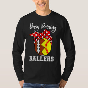 Camiseta Mamá ocupada balea el día de la madre futbolera