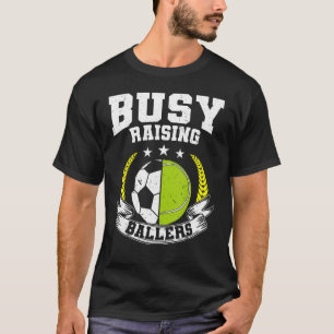 Camiseta Mamá papá ocupada criando balancines de fútbol