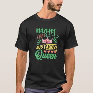 Camiseta Mamá un título justo por encima del gráfico de la 
