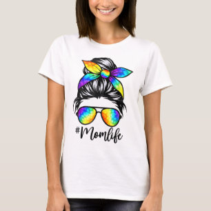 Camiseta Mamá vive desordenada fiesta de las madres