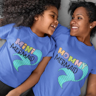 Camiseta Mamá y pequeña sirena que coinciden madre y madre 