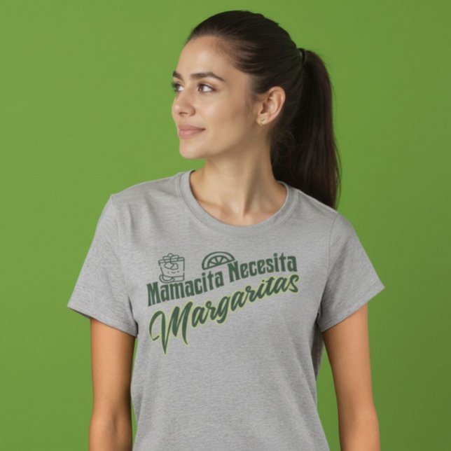 Camiseta Mamacita Necesita Margaritas Cocktail Fiesta (Mamacita Necesita Margaritas Cocktail Party T-Shirt.)