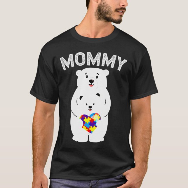 Camiseta Mami Bear Autismo Conciencia Rompecabezas Familia  (Anverso)