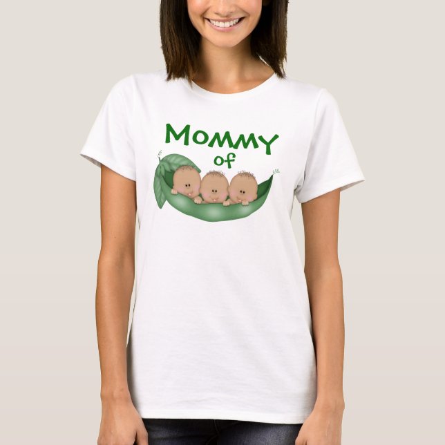 Camiseta Mami de chicos trillizos con piel oscura (Anverso)