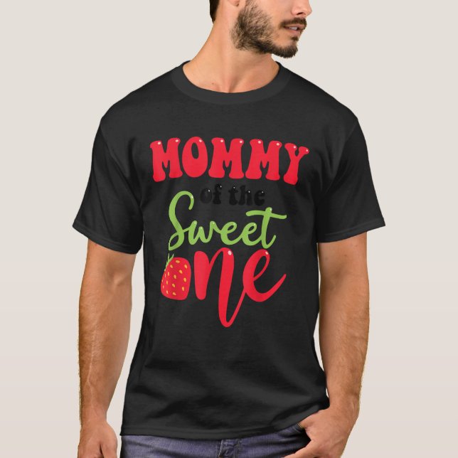 Camiseta Mami of the Sweet One Strawberry Summer Bir (Anverso)