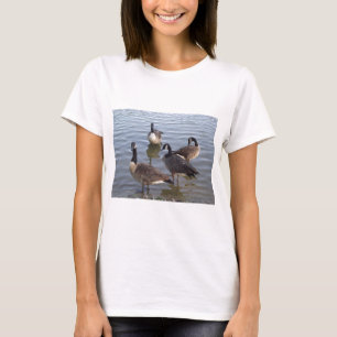 Camiseta Manada que ríe nerviosamente de gansos