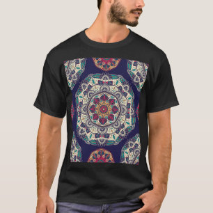 Camiseta Mandala floral: la intemperie ornamental sin costu