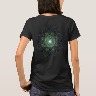 Camiseta Mandala Sagrado Cósmico: Elegancia en Oro, Esmeral