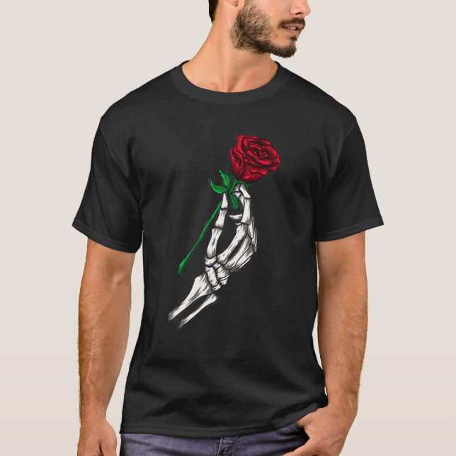 Camiseta Mano De Esqueleto Con Un Artista De Tatuajes De Ro (Anverso)