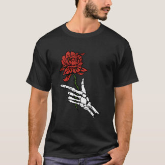 Camiseta Mano de esqueleto sosteniendo una rosa roja