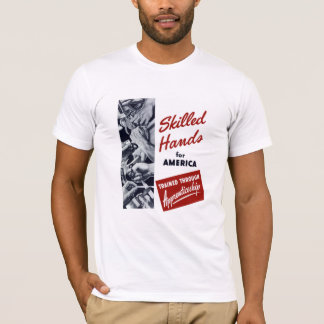 Camiseta Manos expertas para América -- WW2