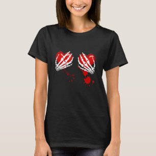 Camiseta Manos Skeleton Sobre El Corazón Sangrante