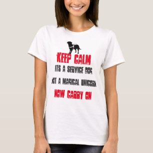 Camiseta Mantenga la calma su un perro del servicio