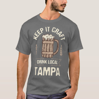 Camiseta Manténgalo a la basura bebiendo cerveza tampa loca