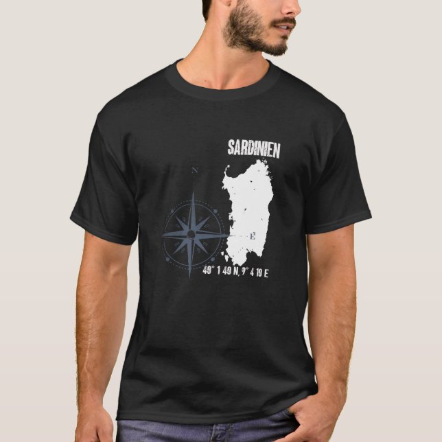 Camiseta Mapa de coordenadas de la isla de Cerdeña (Anverso)