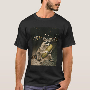 Camiseta Mapache Comiendo Grande Pepino Verde Calle Mediano