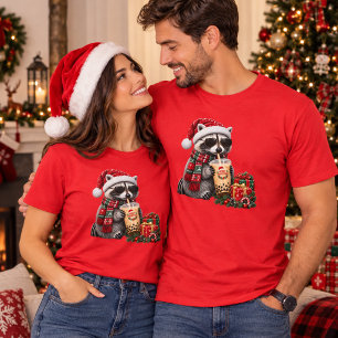 Camiseta Mapache Navideño Adorable con Regalos y Cacao Cali